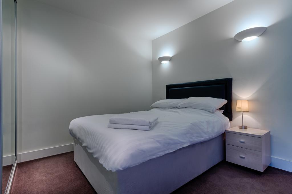 Halo Serviced Apartments - The Point Sheffield Esterno foto