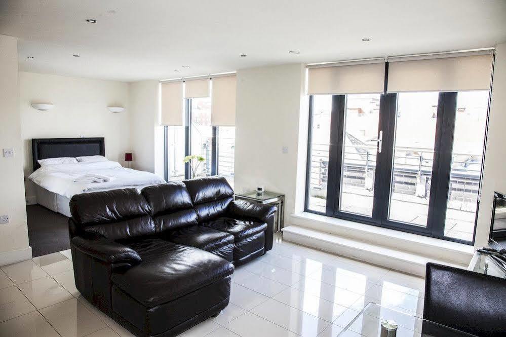 Halo Serviced Apartments - The Point Sheffield Esterno foto